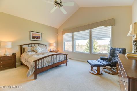 6 Meridian Court Mechanicville NY 12118