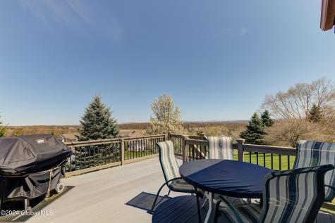 6 Meridian Court Mechanicville NY 12118