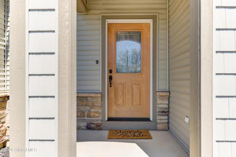 6 Meridian Court Mechanicville NY 12118