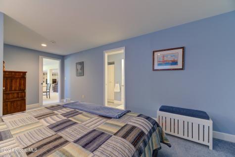 6 Meridian Court Mechanicville NY 12118