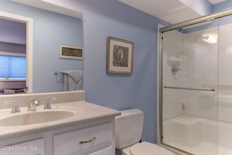 6 Meridian Court Mechanicville NY 12118