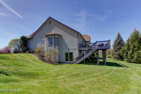 6 Meridian Court Mechanicville NY 12118