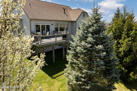 6 Meridian Court Mechanicville NY 12118