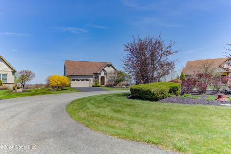 6 Meridian Court Mechanicville NY 12118