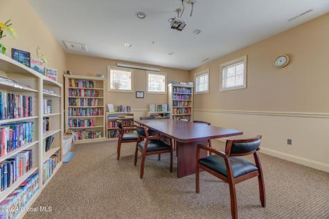 6 Meridian Court Mechanicville NY 12118