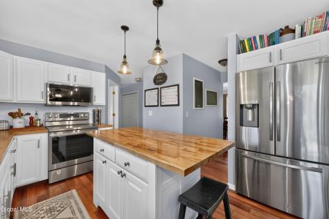 51 Kent Place Wynantskill NY 12198