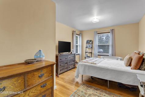 28 Herald Drive Queensbury NY 12804