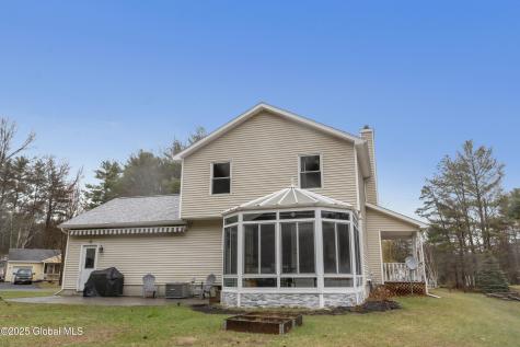 28 Herald Drive Queensbury NY 12804