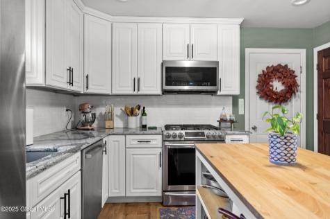 28 Herald Drive Queensbury NY 12804