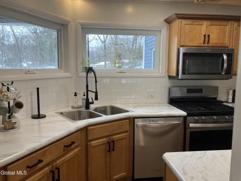 34 Saratoga Drive Glenville NY 12302