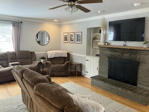 34 Saratoga Drive Glenville NY 12302