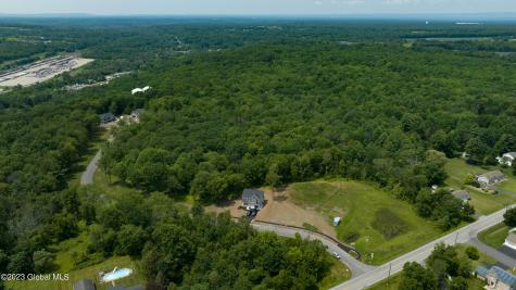 6 Olympia Court Stillwater NY 12170