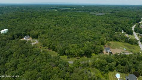 6 Olympia Court Stillwater NY 12170