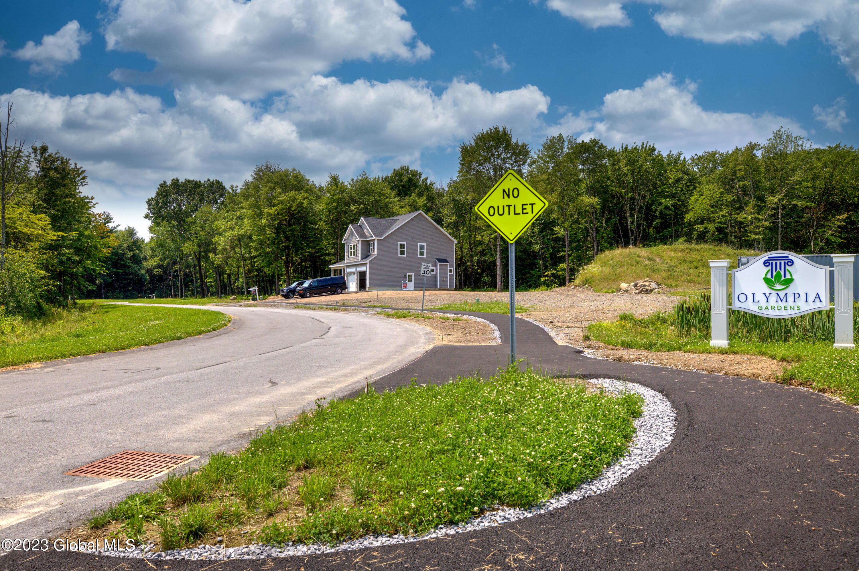 6 Olympia Court Stillwater NY 12170