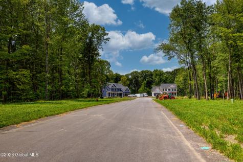 6 Olympia Court Stillwater NY 12170
