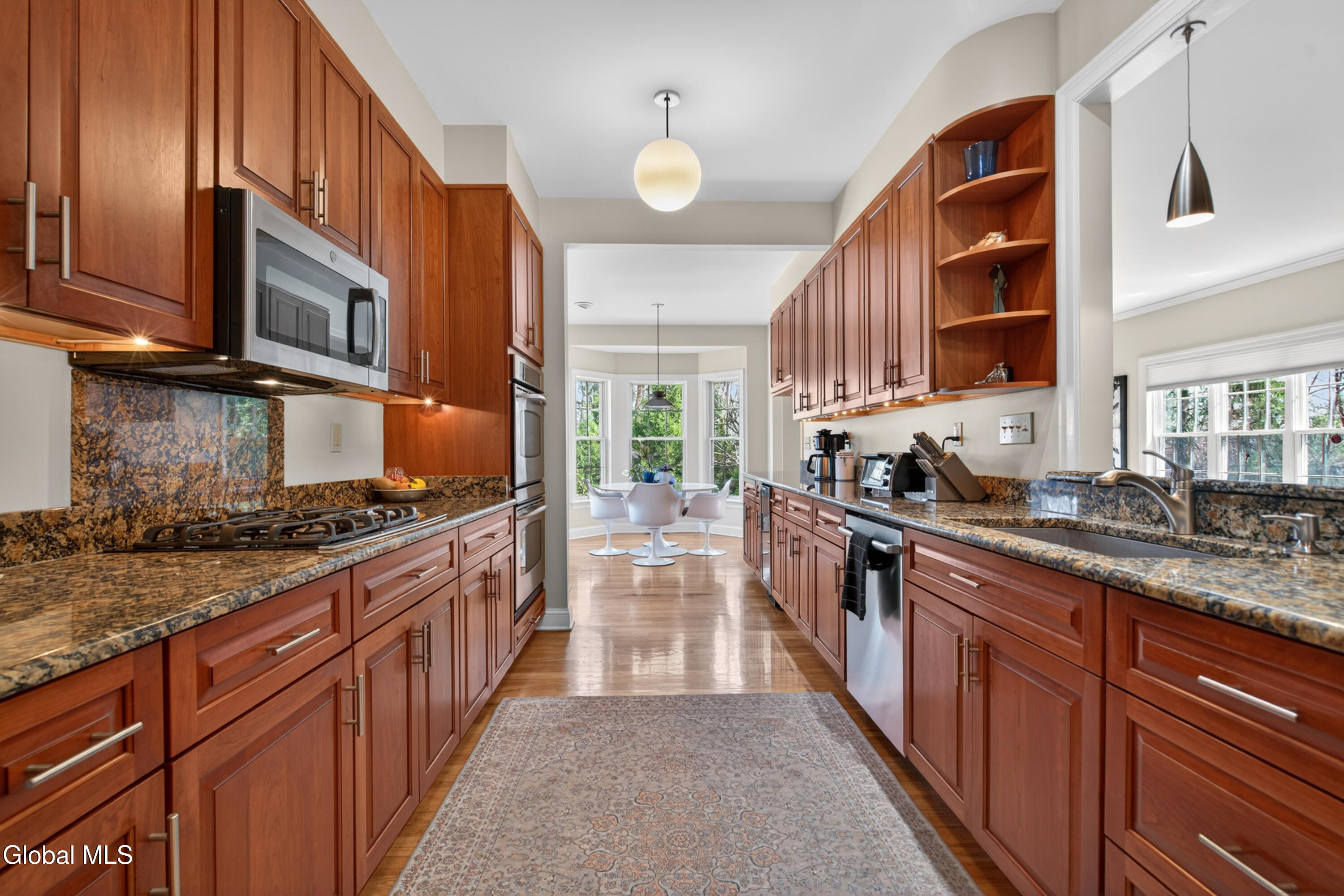 102 Woods Lane Menands NY 12204