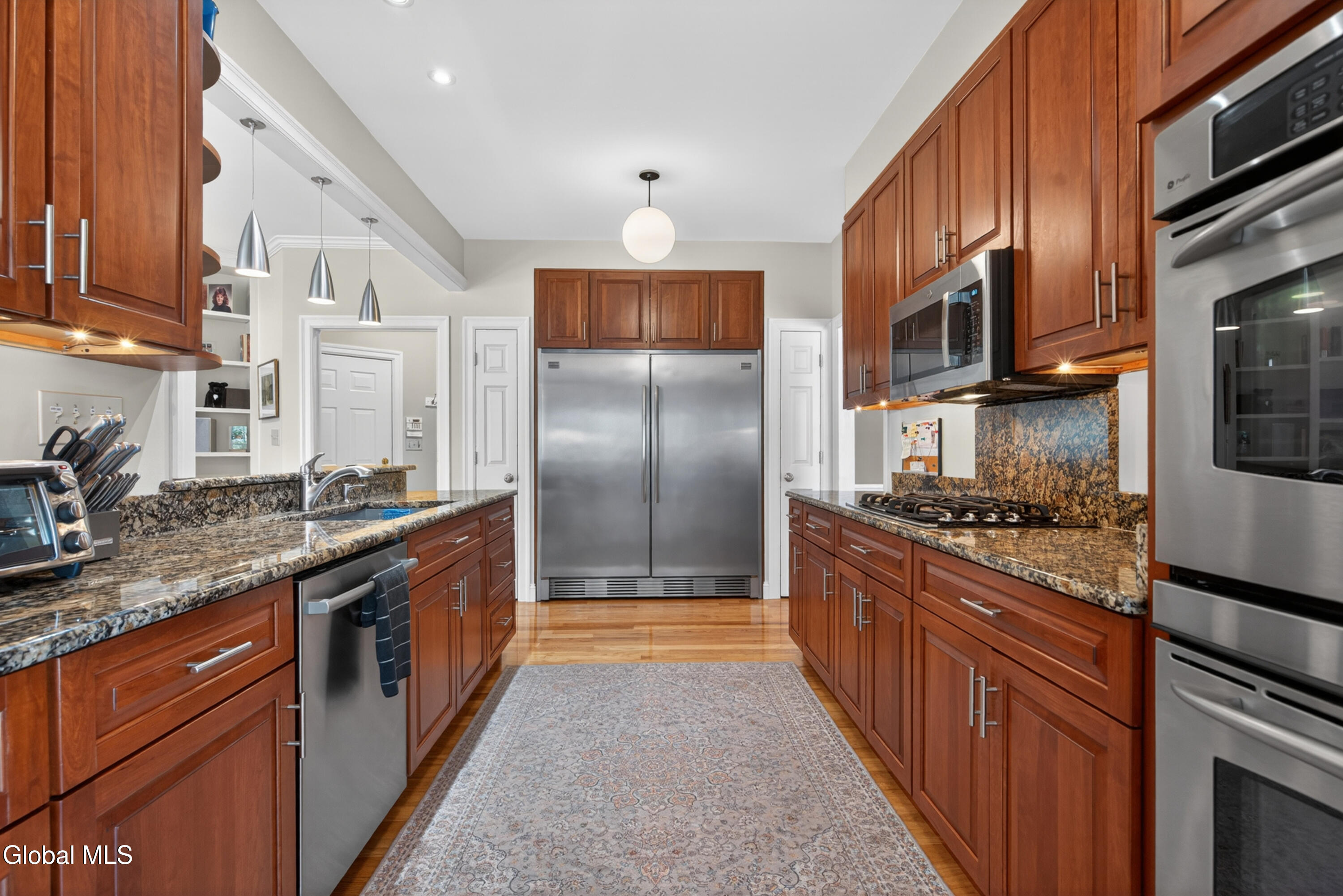 102 Woods Lane Menands NY 12204