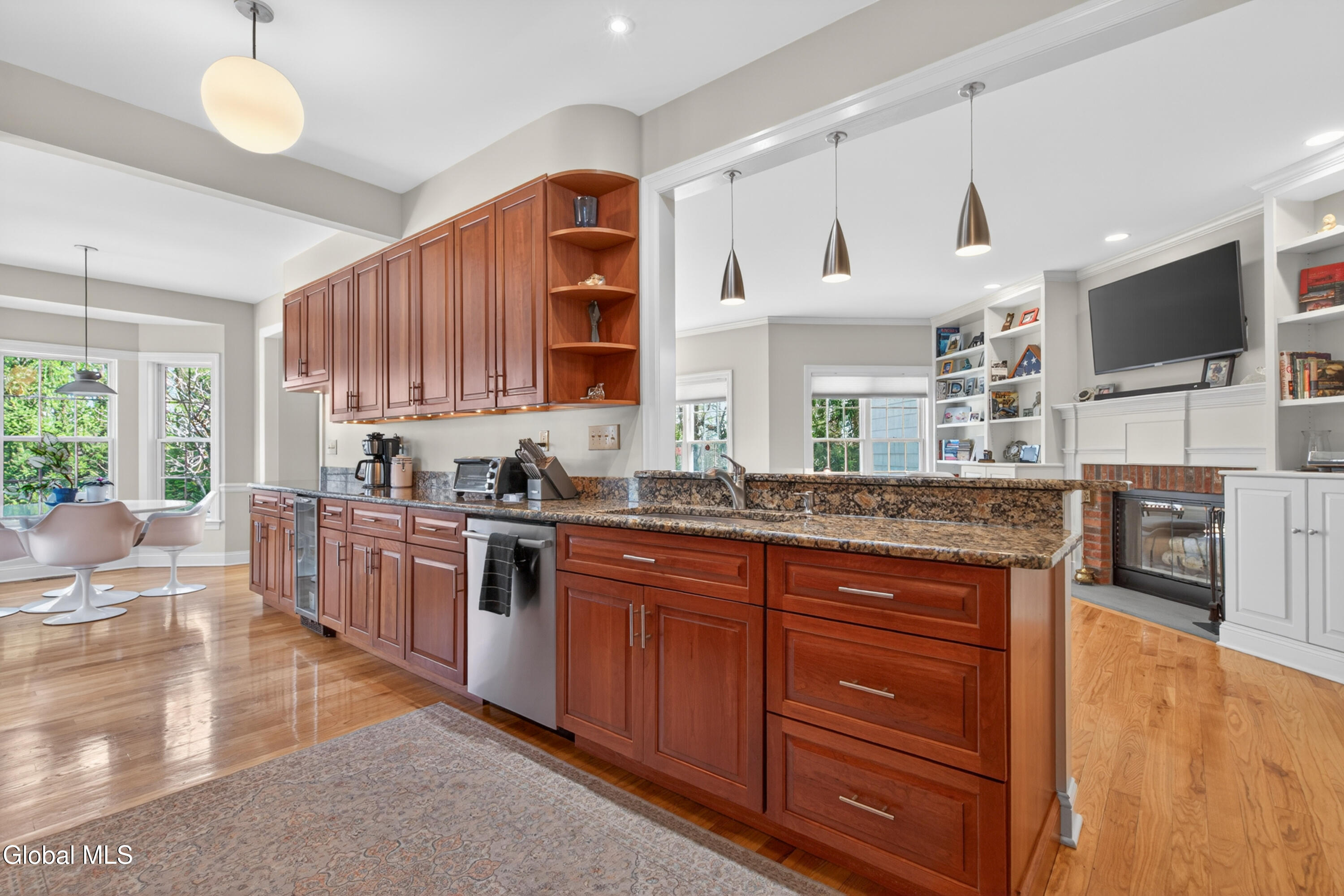 102 Woods Lane Menands NY 12204
