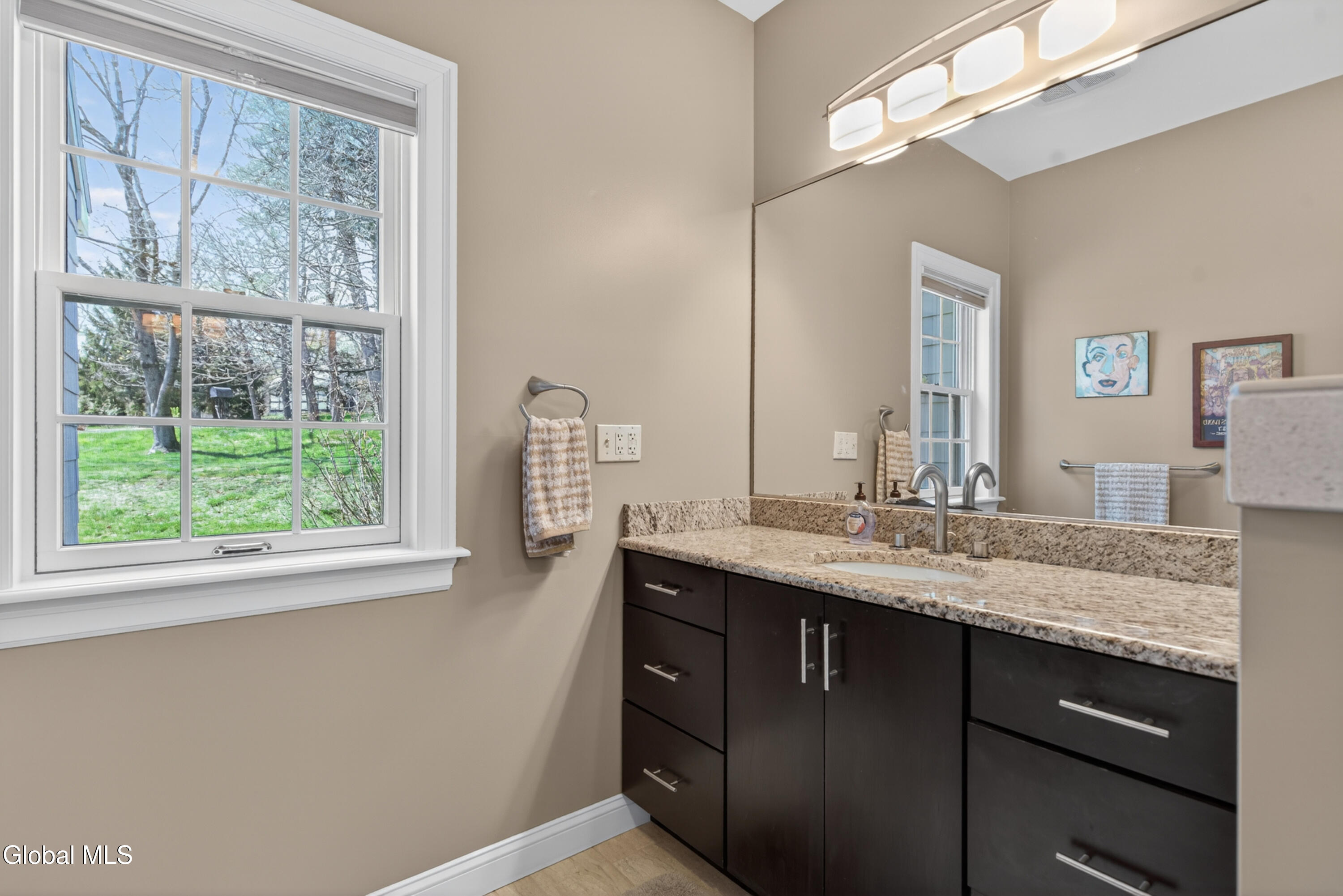 102 Woods Lane Menands NY 12204