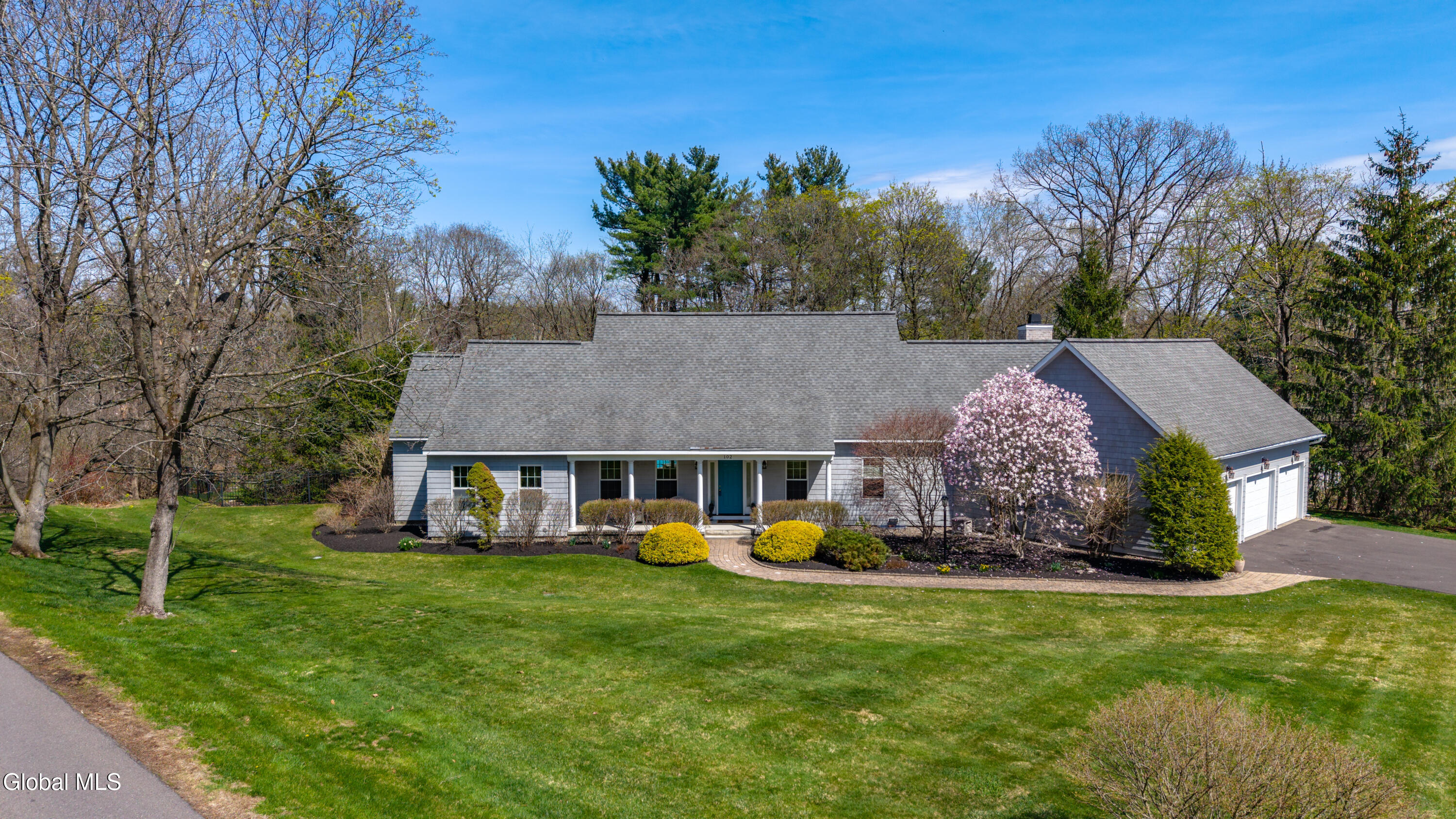 102 Woods Lane Menands NY 12204