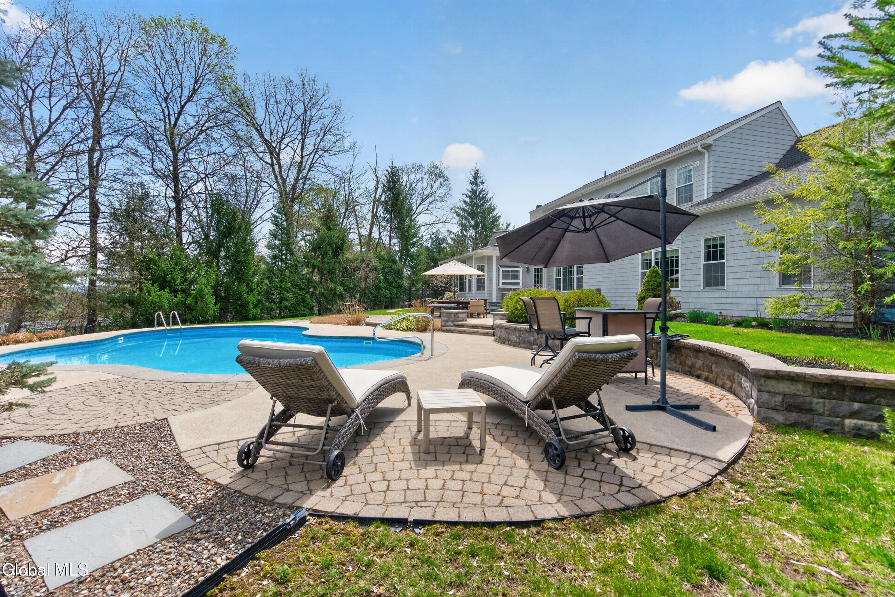 102 Woods Lane Menands NY 12204