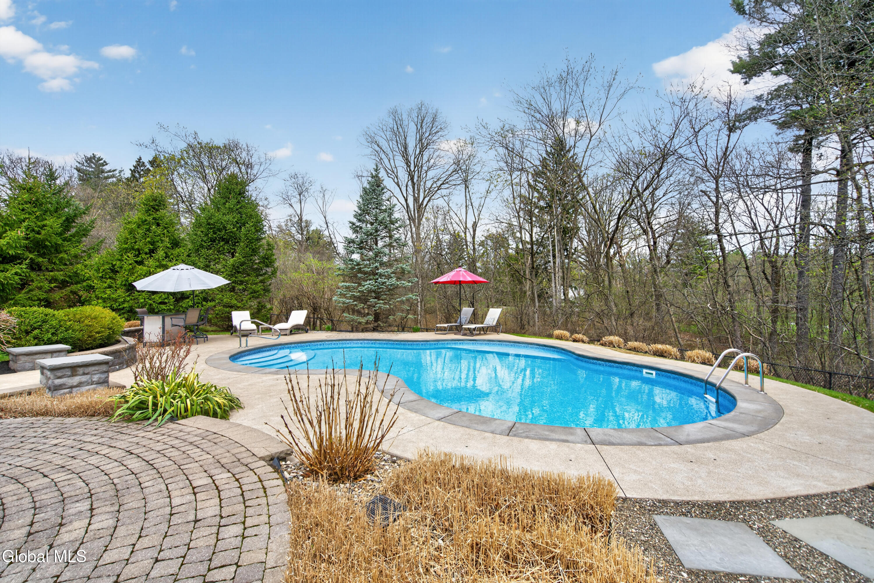 102 Woods Lane Menands NY 12204