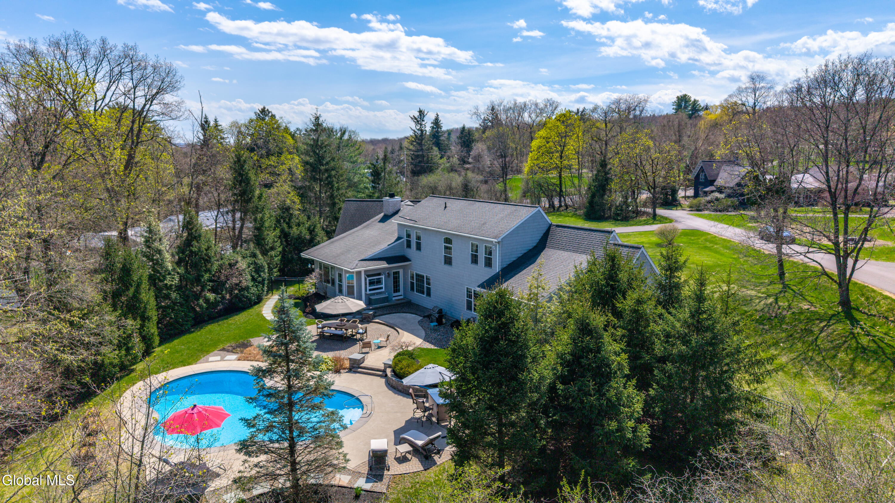 102 Woods Lane Menands NY 12204