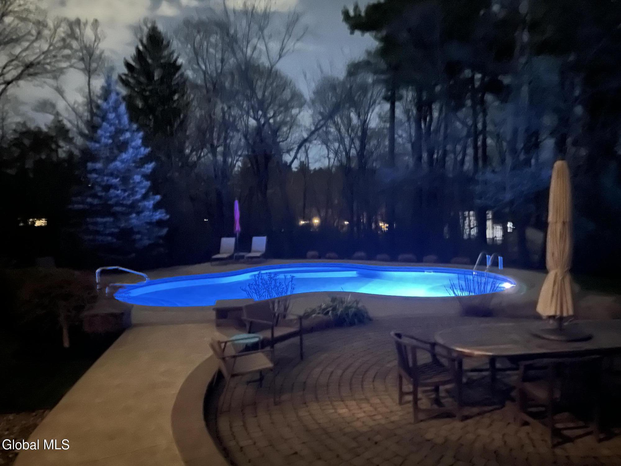 102 Woods Lane Menands NY 12204