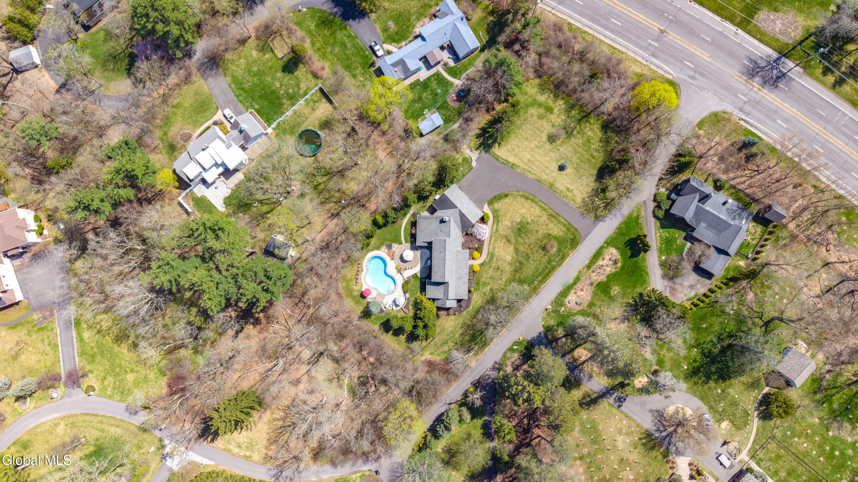 102 Woods Lane Menands NY 12204
