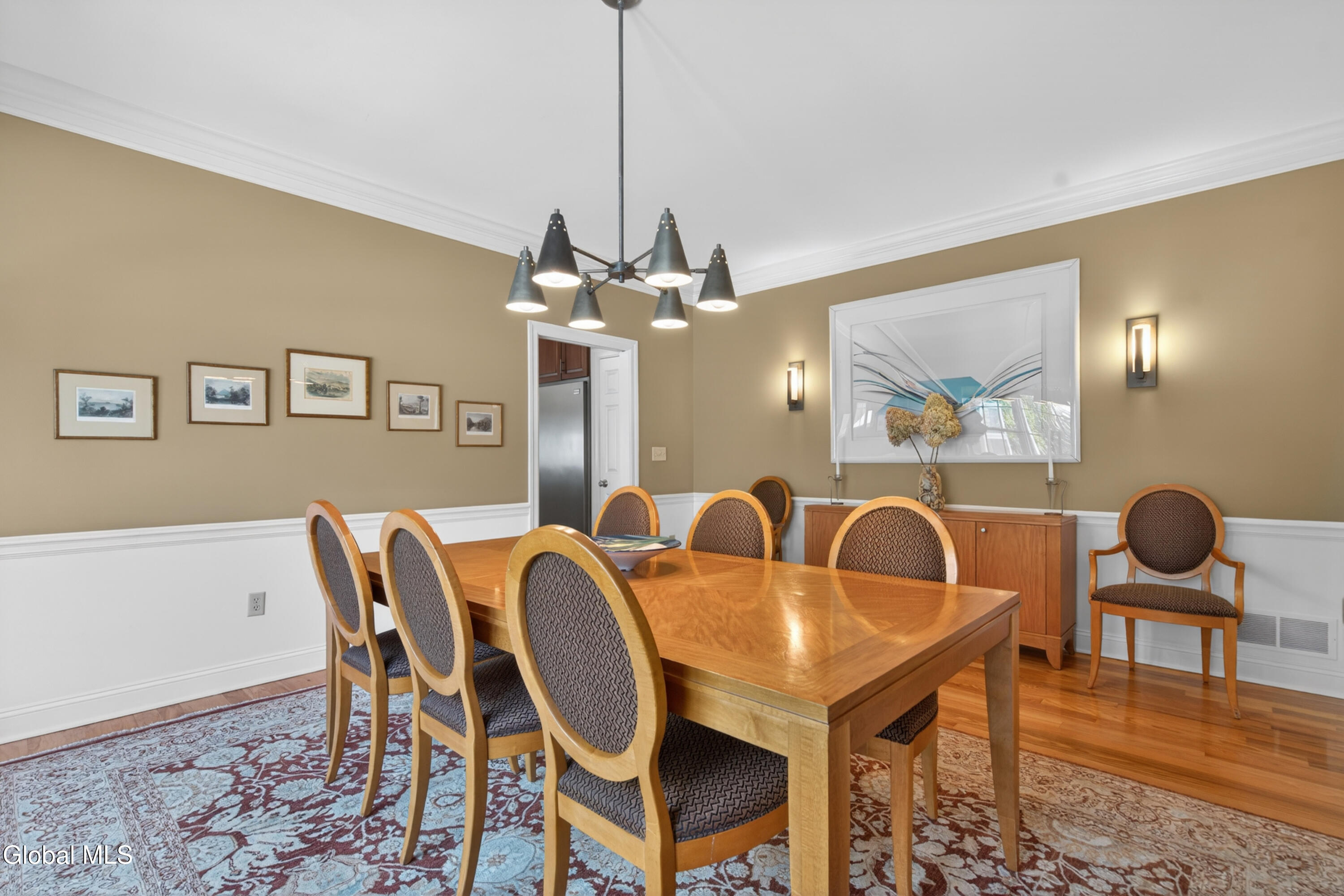 102 Woods Lane Menands NY 12204