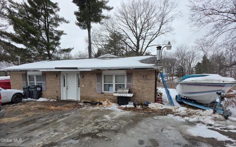 1103 River Road Troy NY 12182