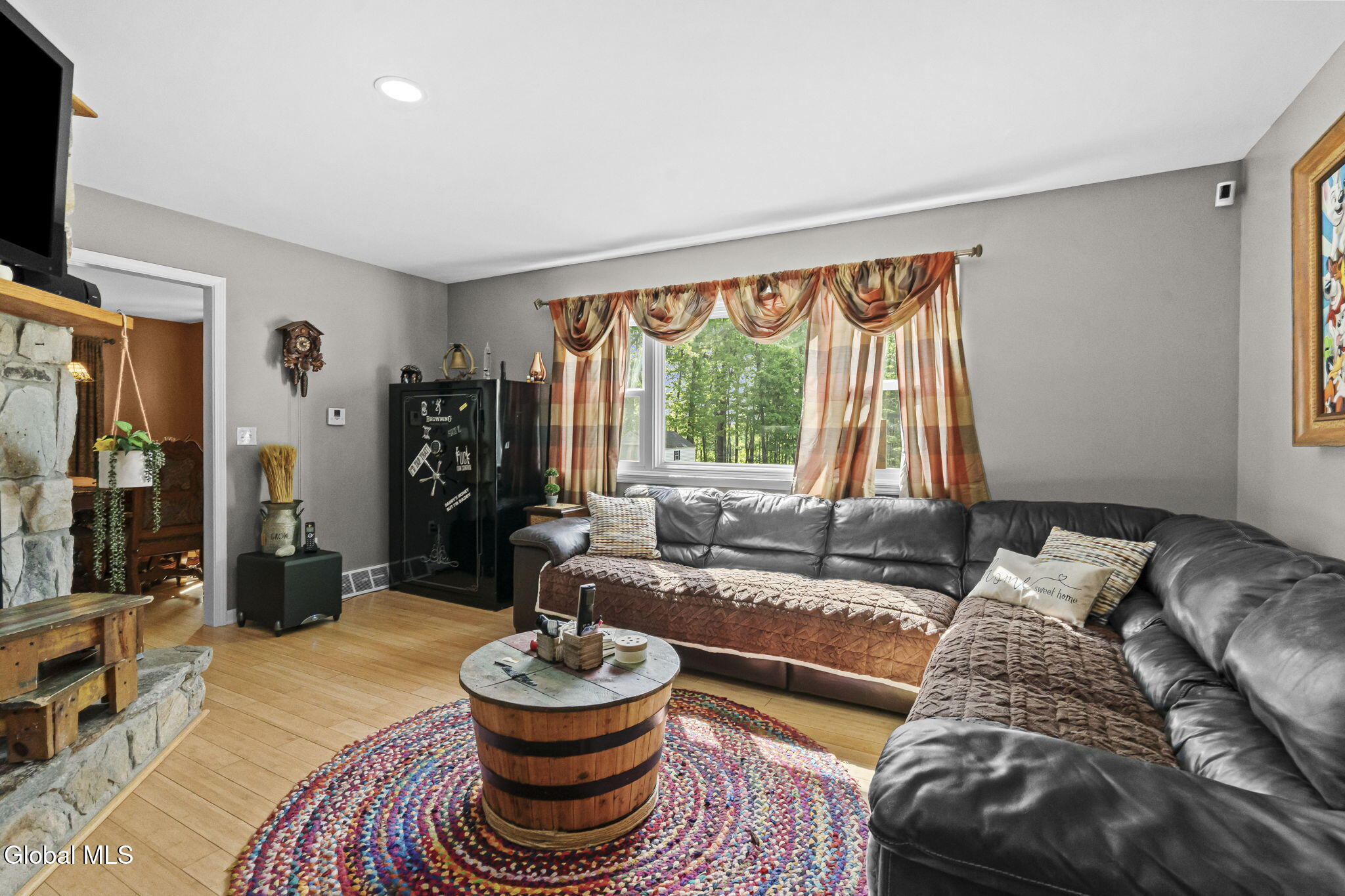 31 Skyline Drive Melrose NY 12121