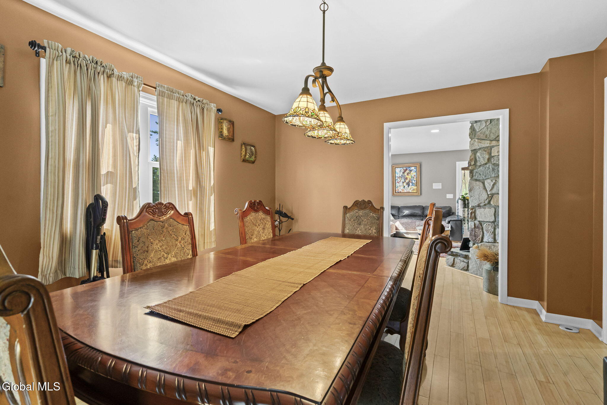31 Skyline Drive Melrose NY 12121