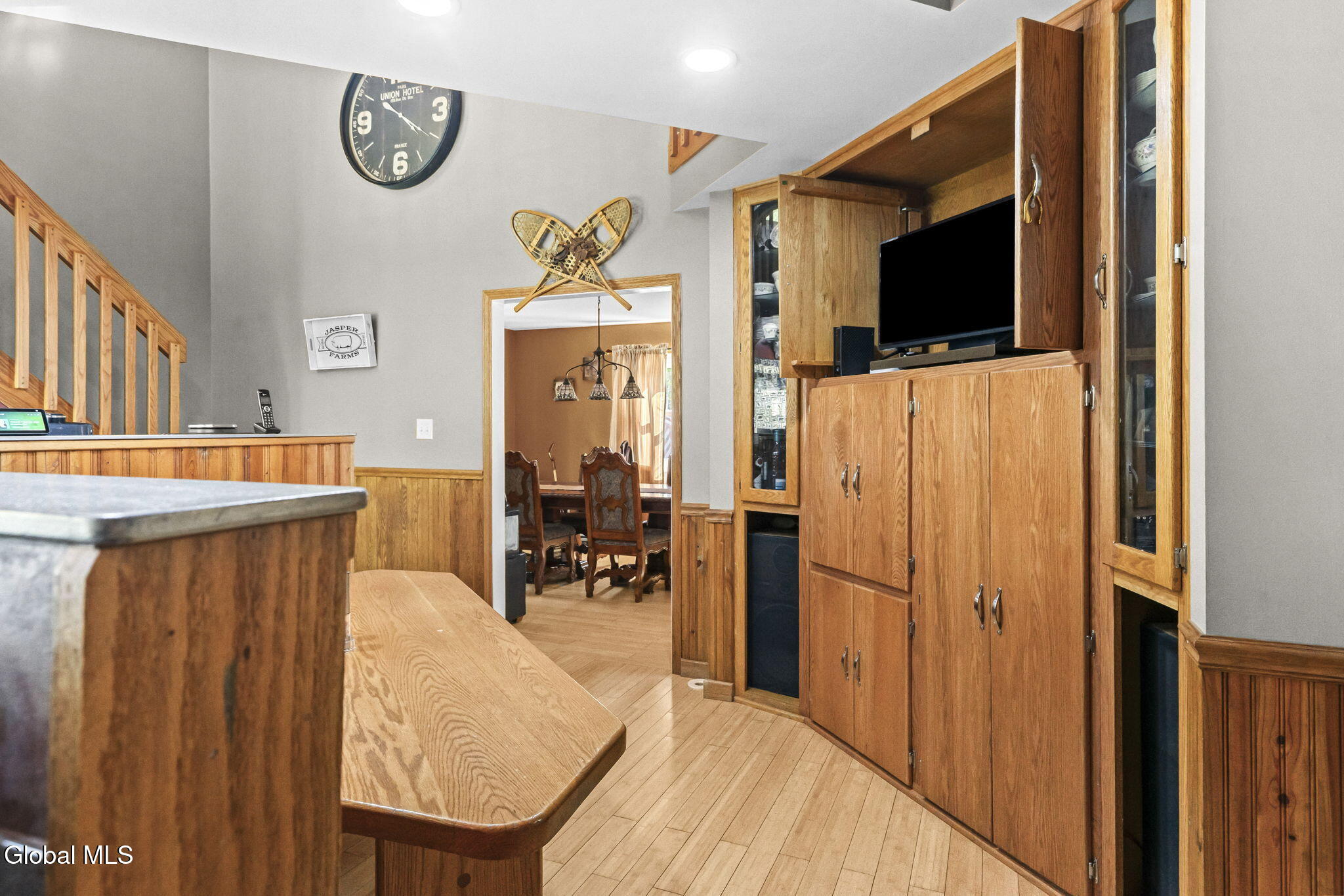 31 Skyline Drive Melrose NY 12121