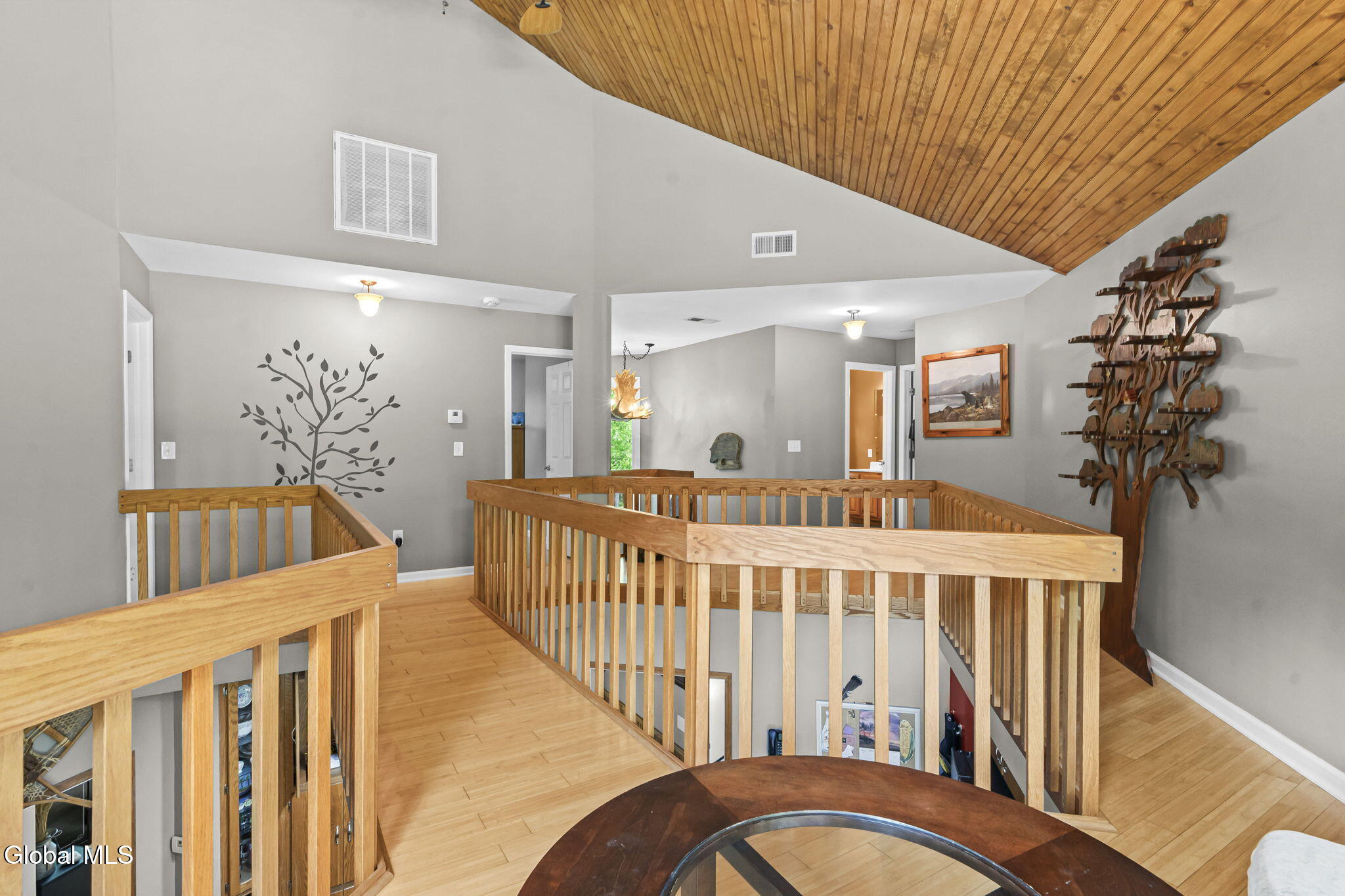 31 Skyline Drive Melrose NY 12121