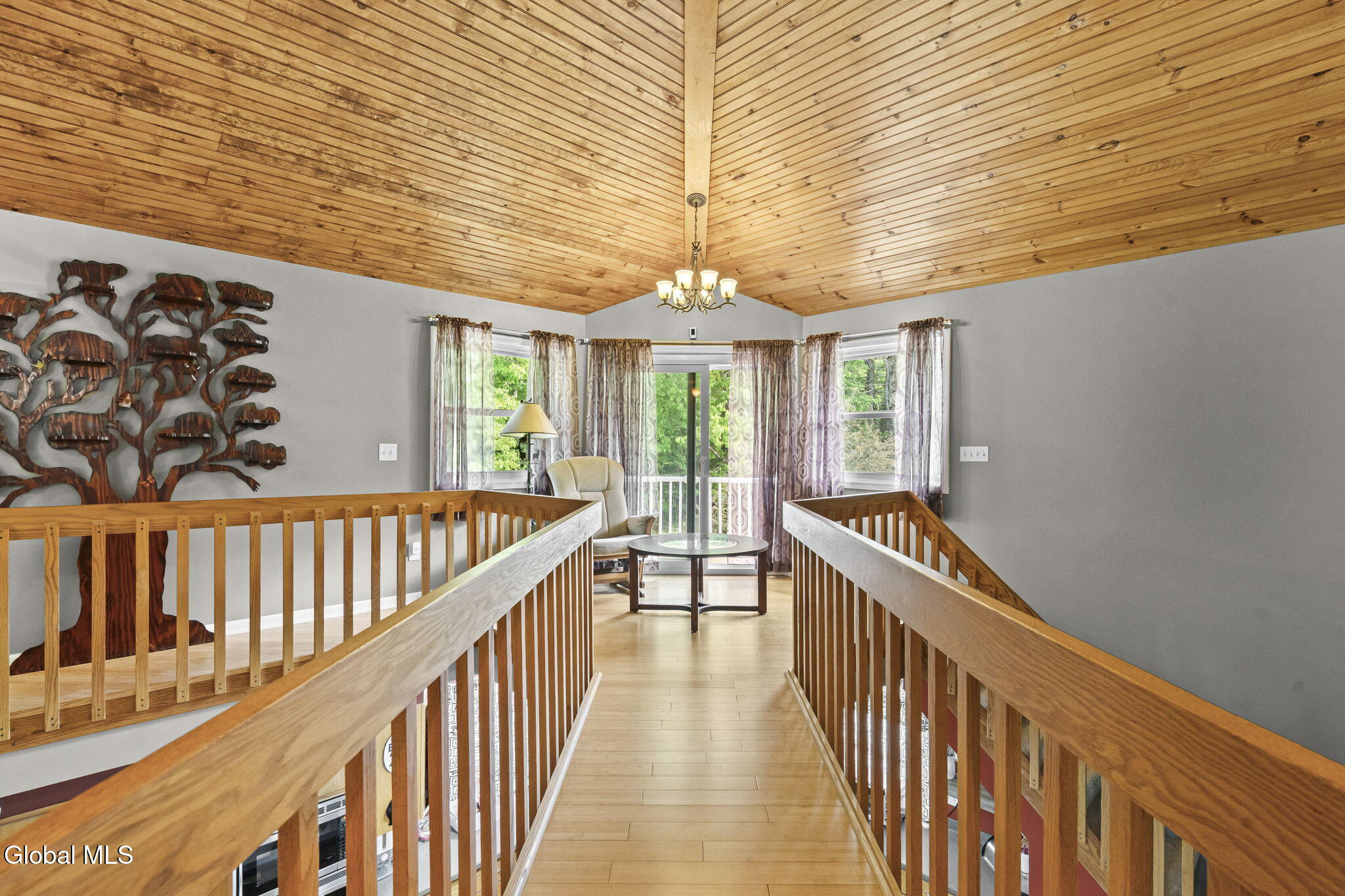 31 Skyline Drive Melrose NY 12121
