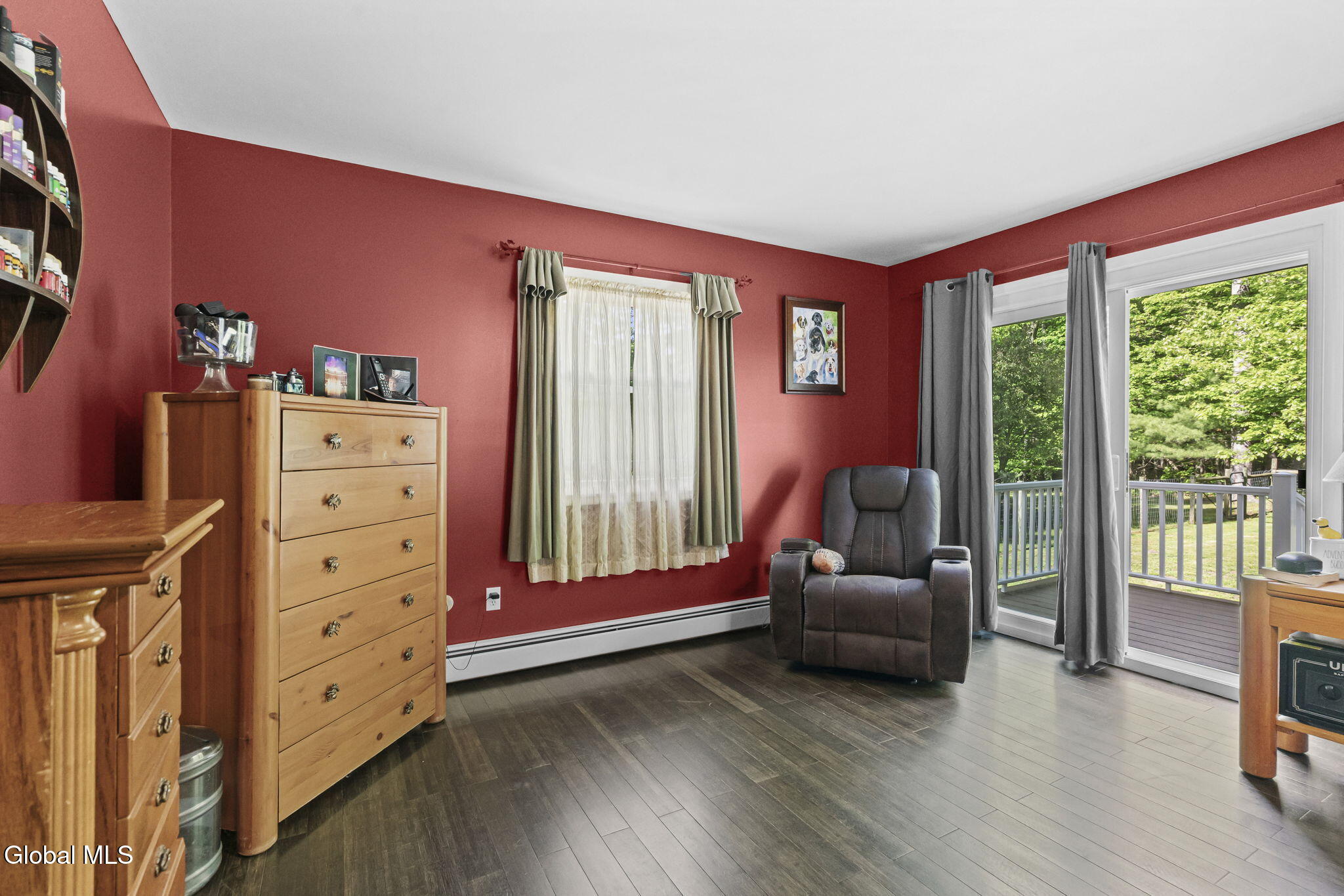31 Skyline Drive Melrose NY 12121