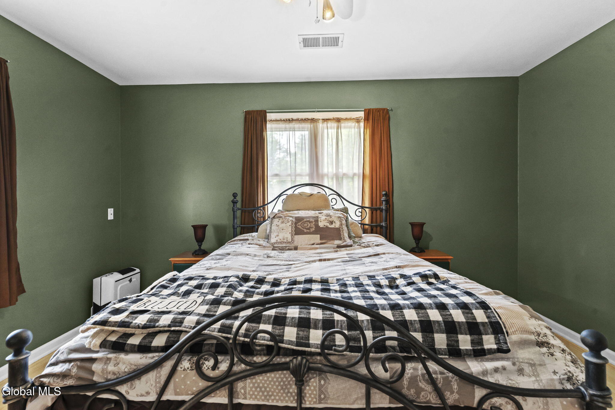 31 Skyline Drive Melrose NY 12121