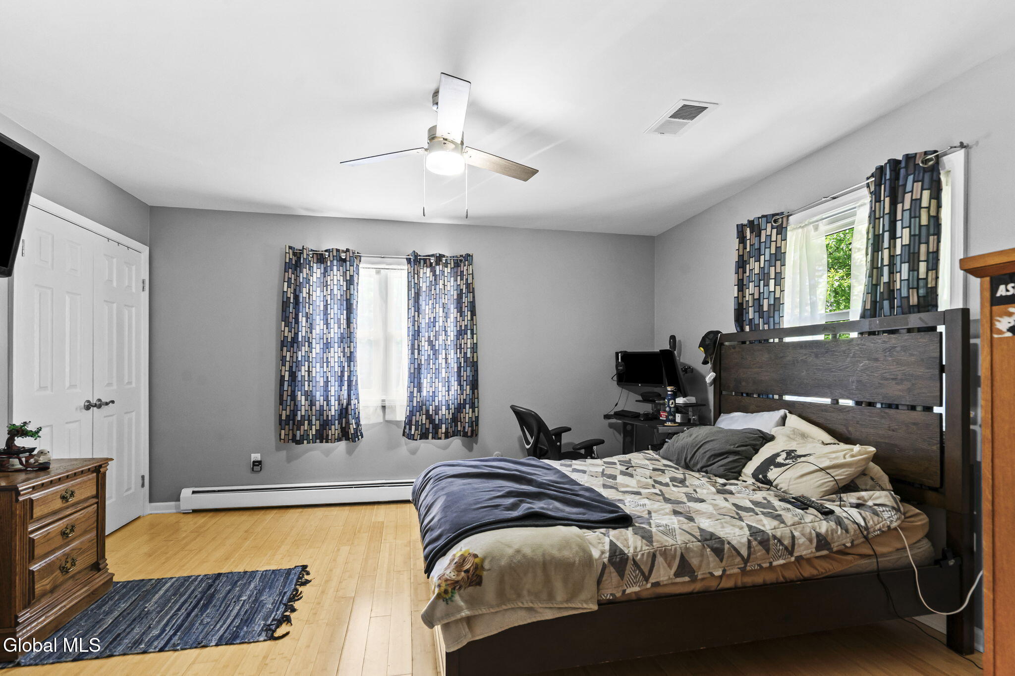 31 Skyline Drive Melrose NY 12121