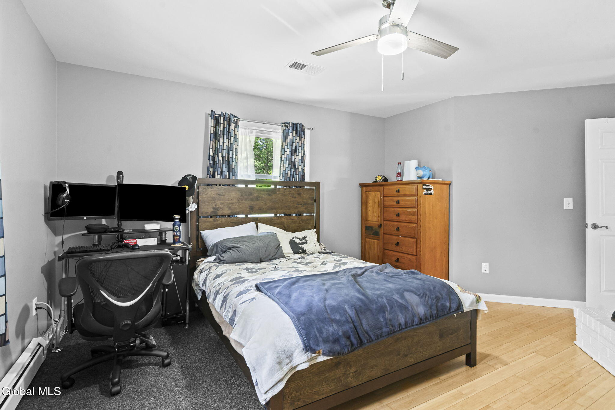 31 Skyline Drive Melrose NY 12121