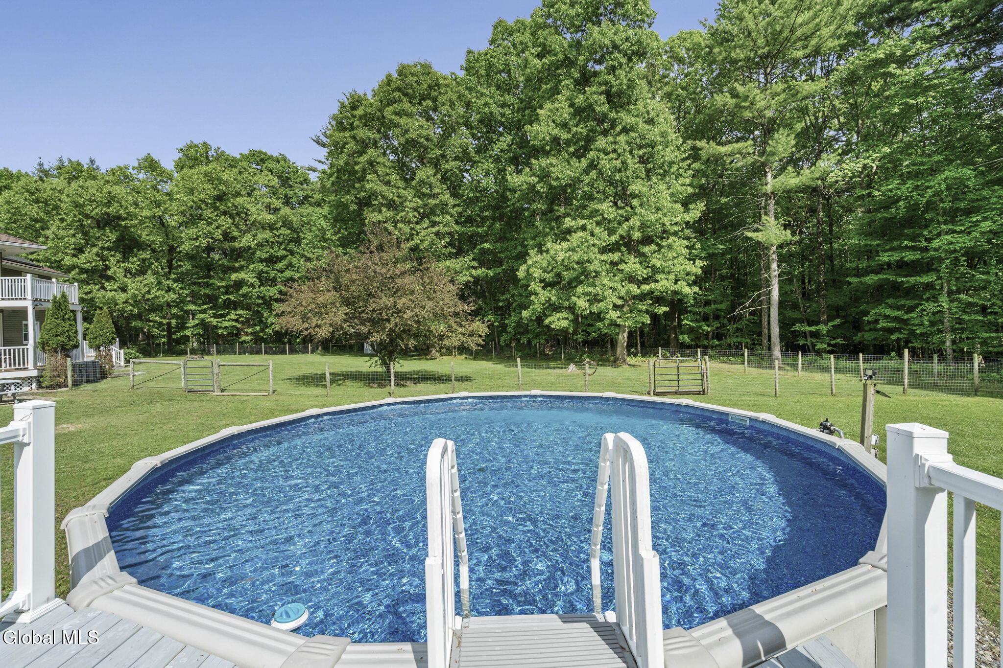 31 Skyline Drive Melrose NY 12121