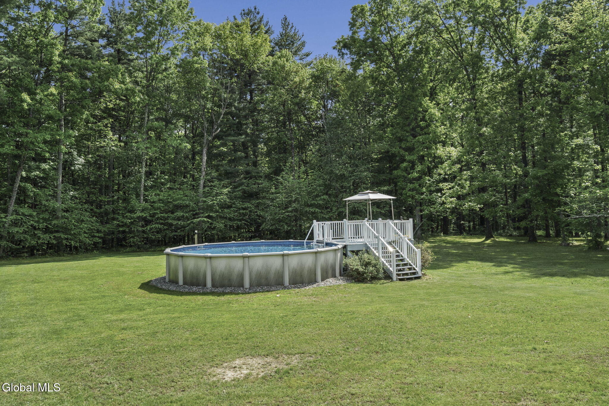 31 Skyline Drive Melrose NY 12121