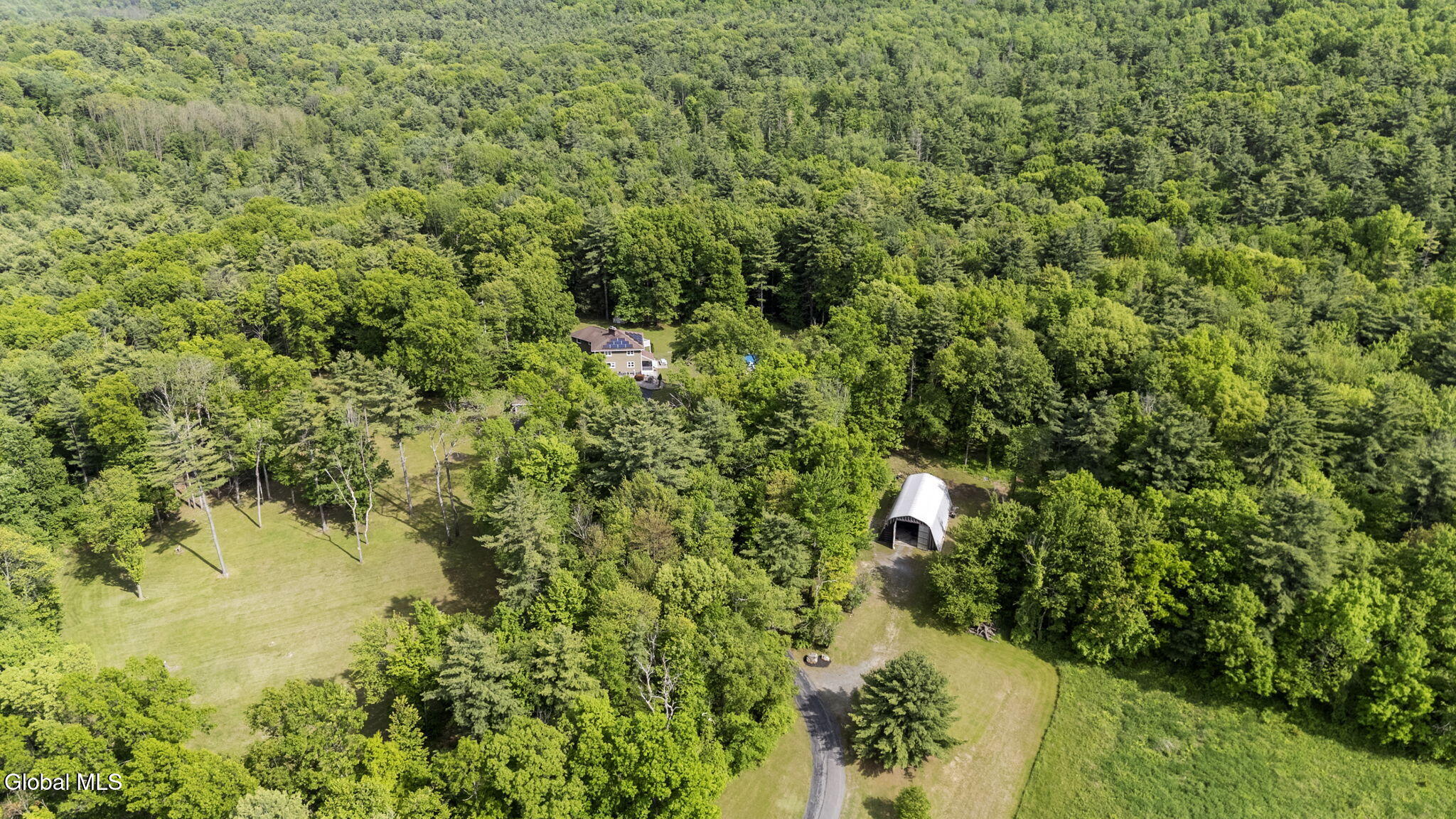 31 Skyline Drive Melrose NY 12121