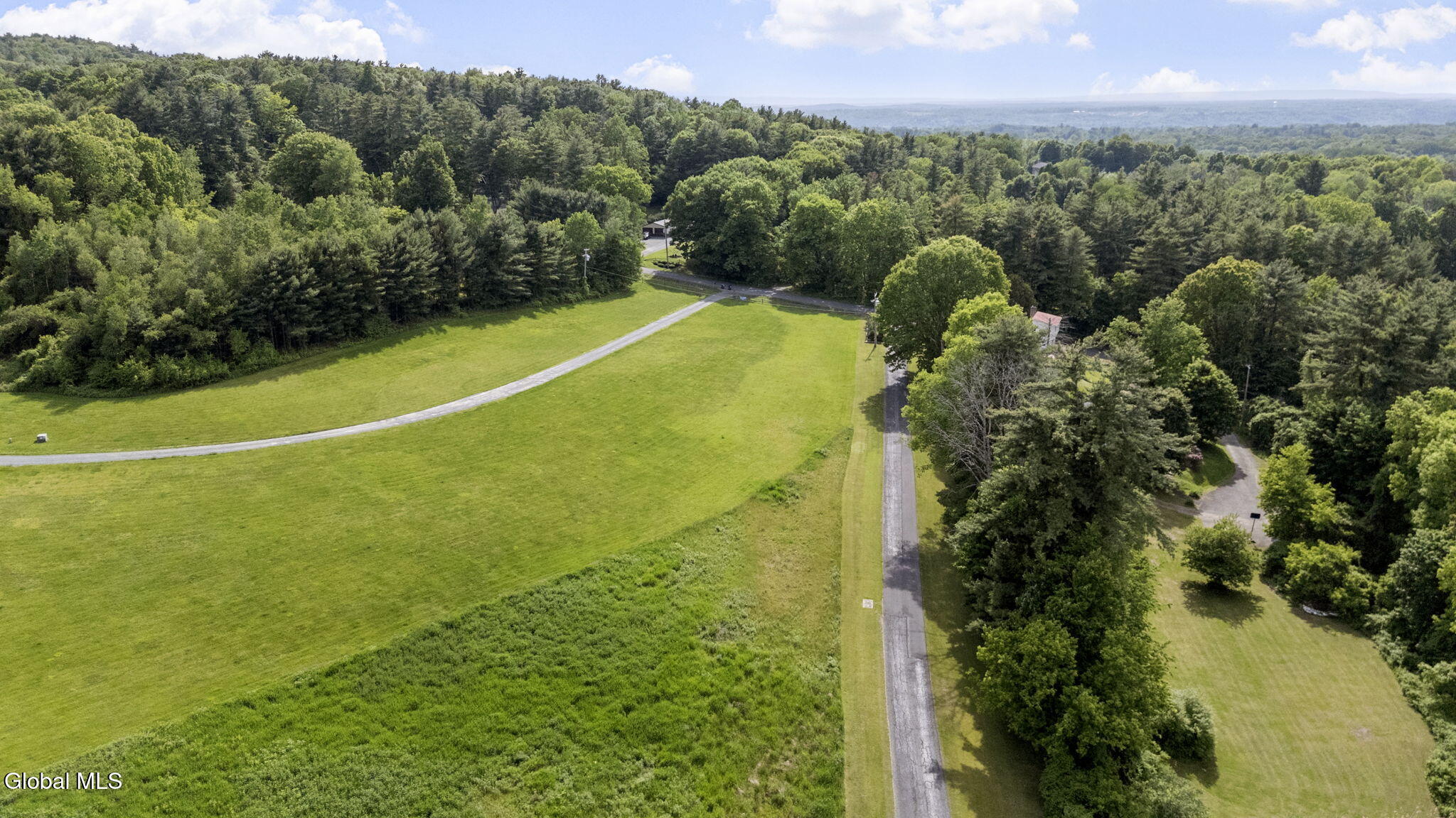 31 Skyline Drive Melrose NY 12121