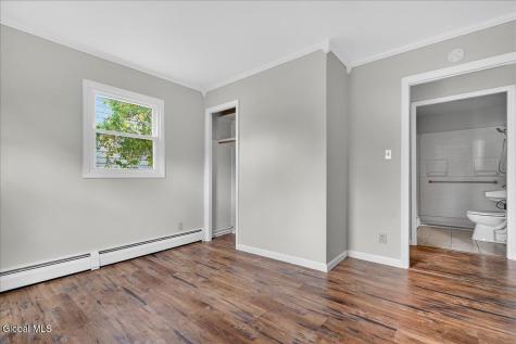 9 Vics Court Albany NY 12205