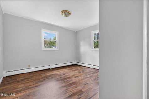 9 Vics Court Albany NY 12205