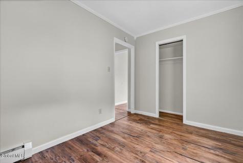 9 Vics Court Albany NY 12205