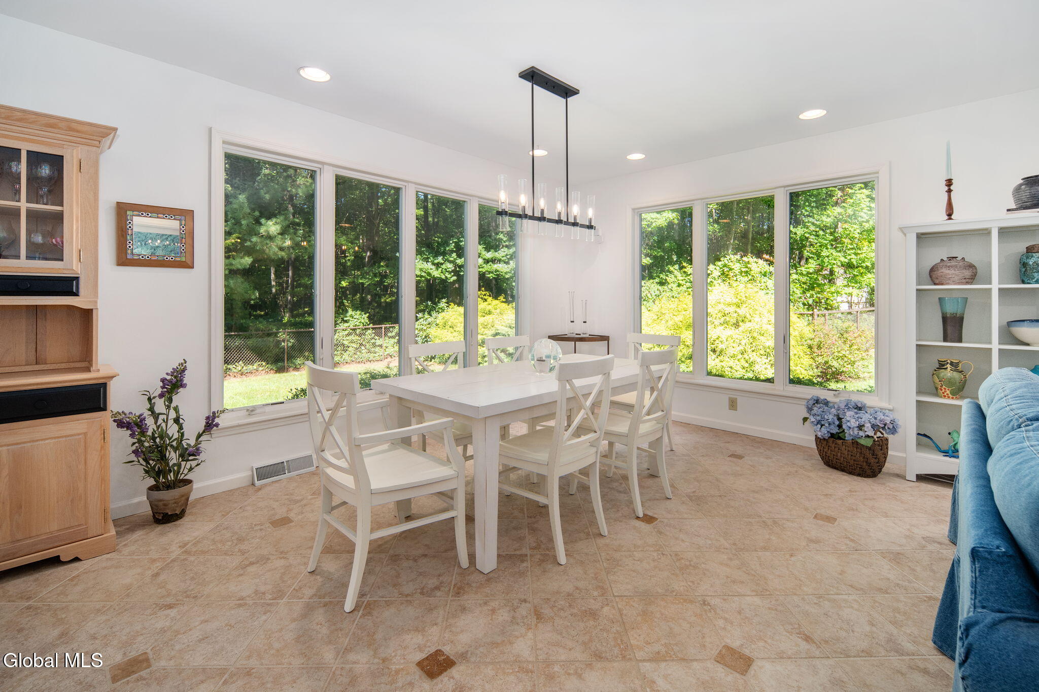 223 Stanford Drive Schenectady NY 12303