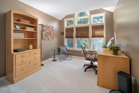 223 Stanford Drive Schenectady NY 12303