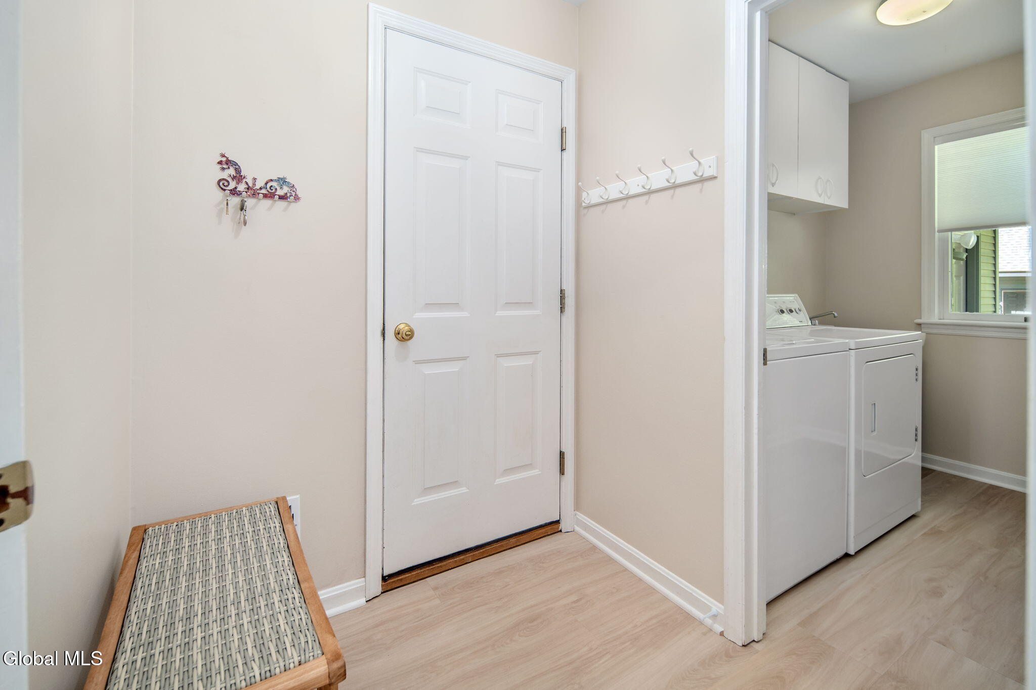 223 Stanford Drive Schenectady NY 12303
